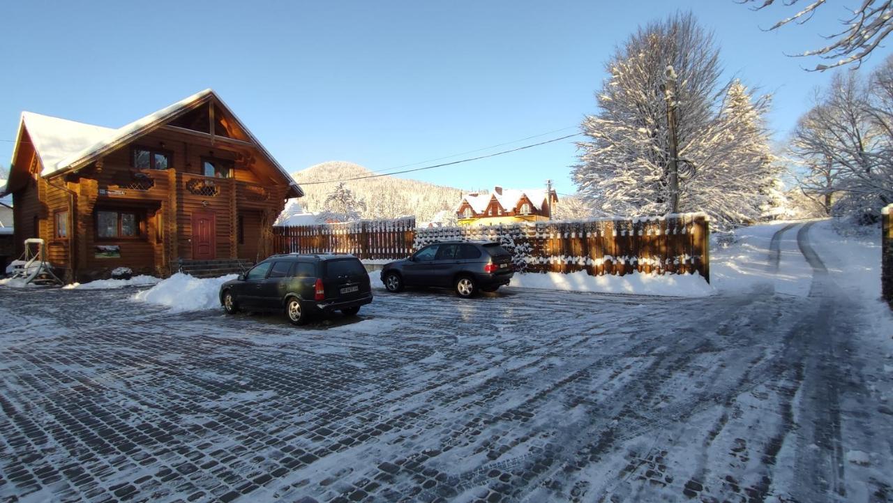 Mini Hotel Zakrut Tatariv Buitenkant foto