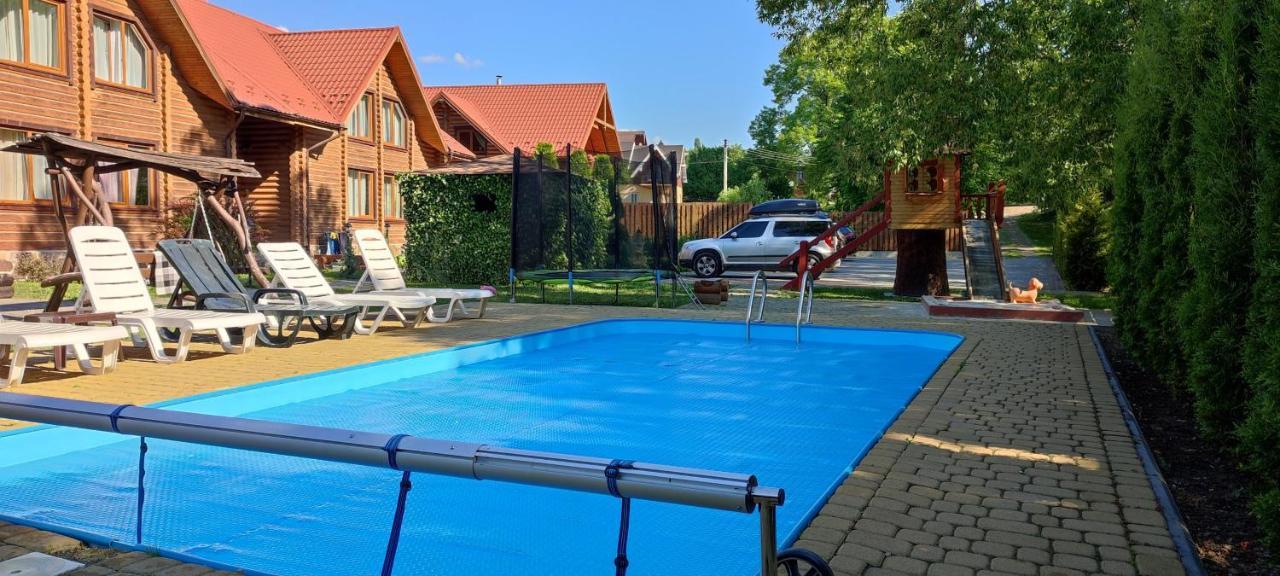 Mini Hotel Zakrut Tatariv Buitenkant foto