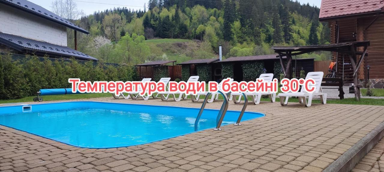 Mini Hotel Zakrut Tatariv Buitenkant foto